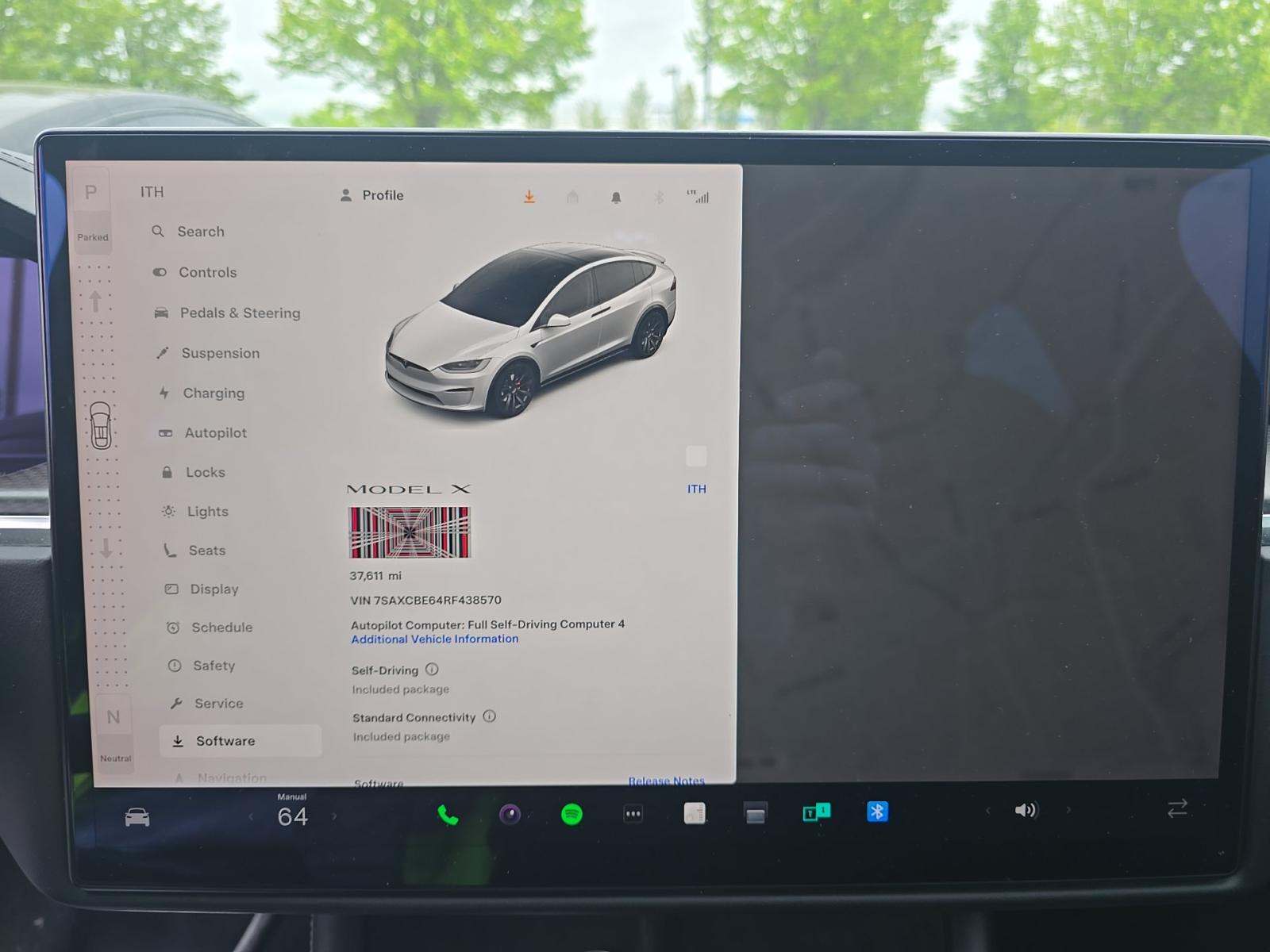 TESLA MODEL X - 9