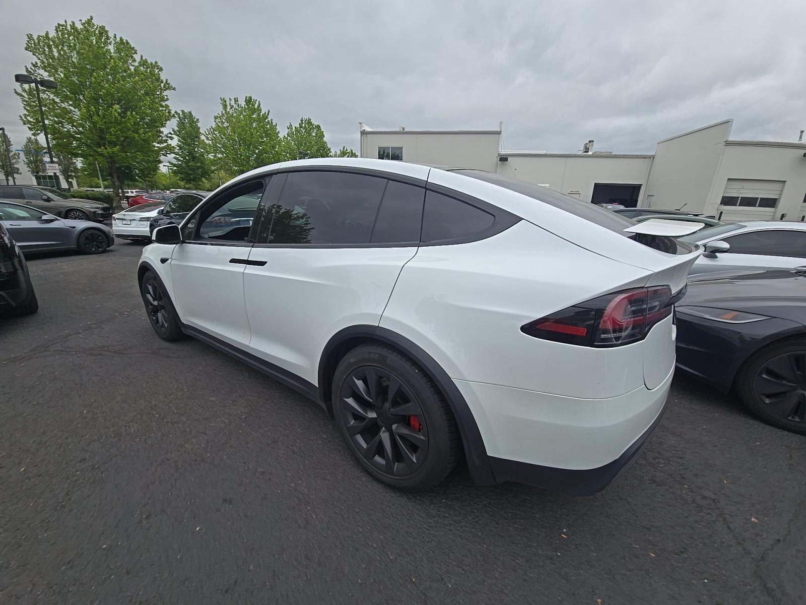 TESLA MODEL X - 2