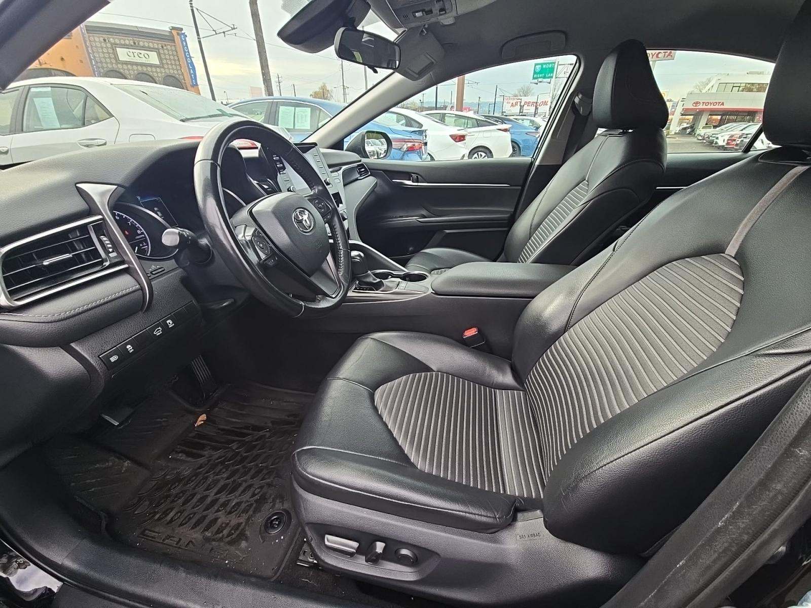 2023 Toyota Camry SE Nightshade FWD