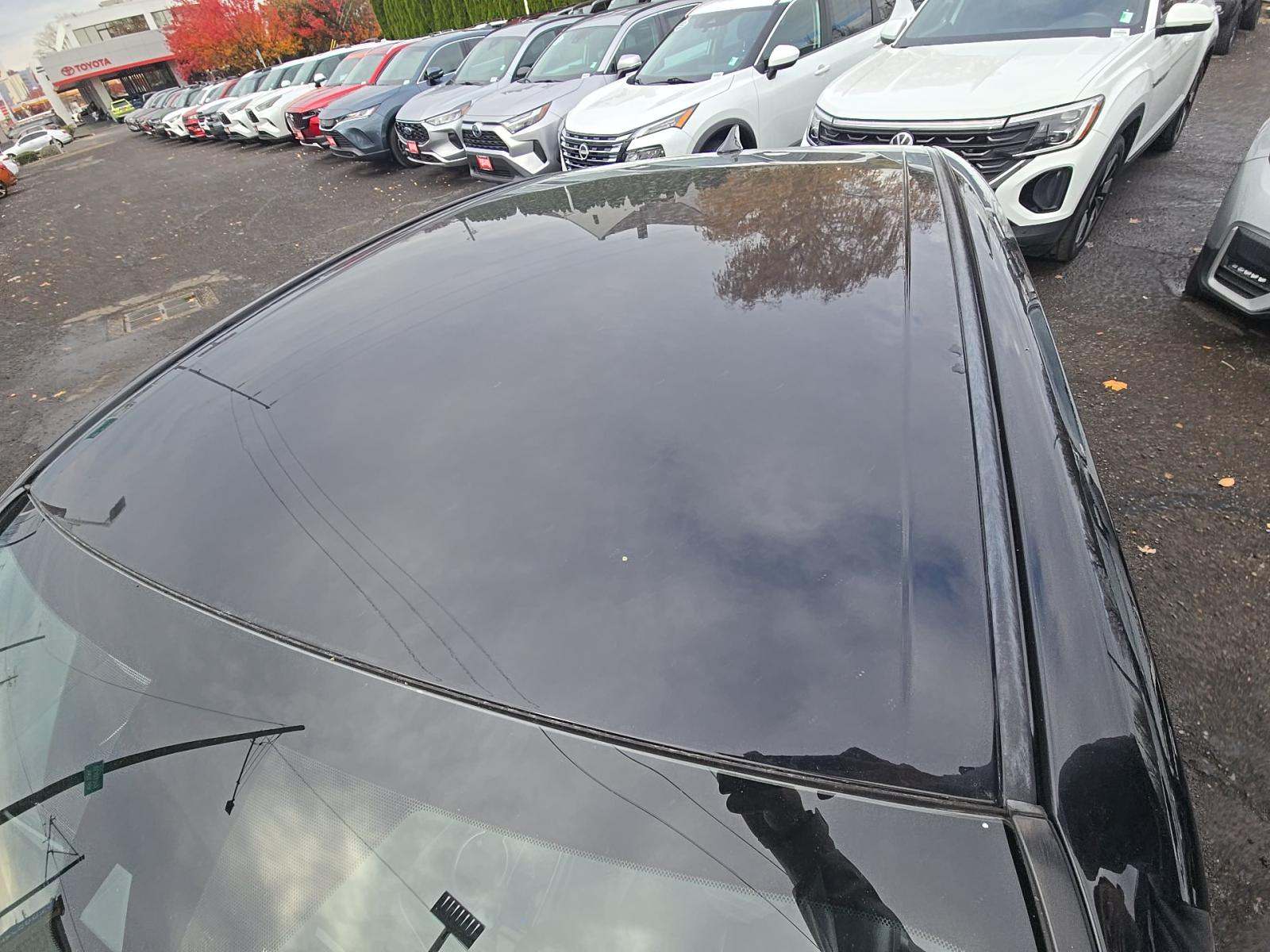 2023 Toyota Camry SE Nightshade FWD