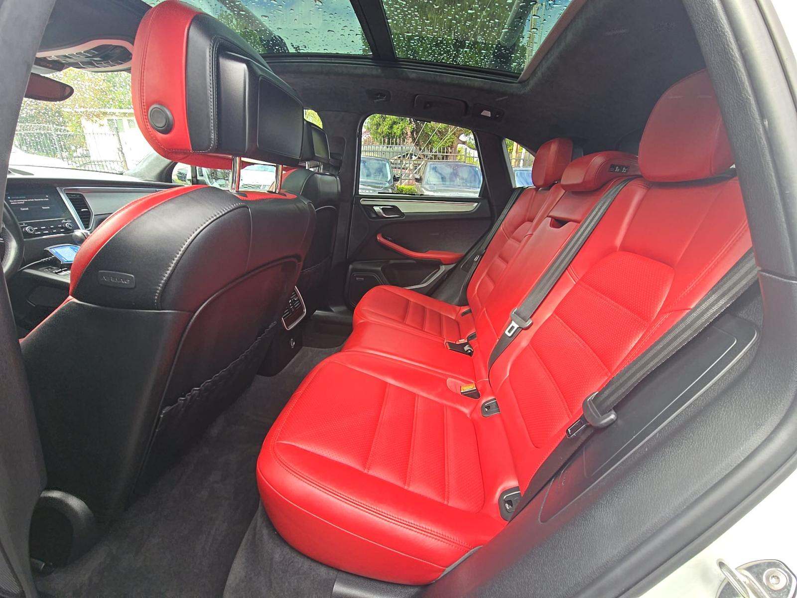 2017 Porsche Macan Turbo AWD