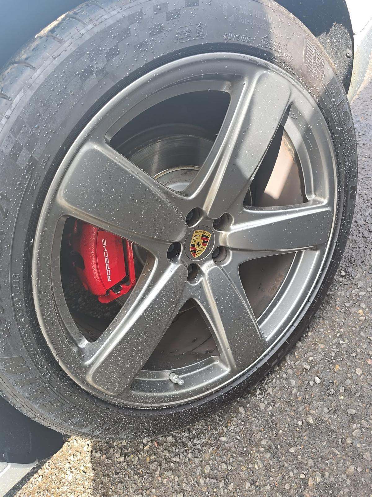 2017 Porsche Macan Turbo AWD