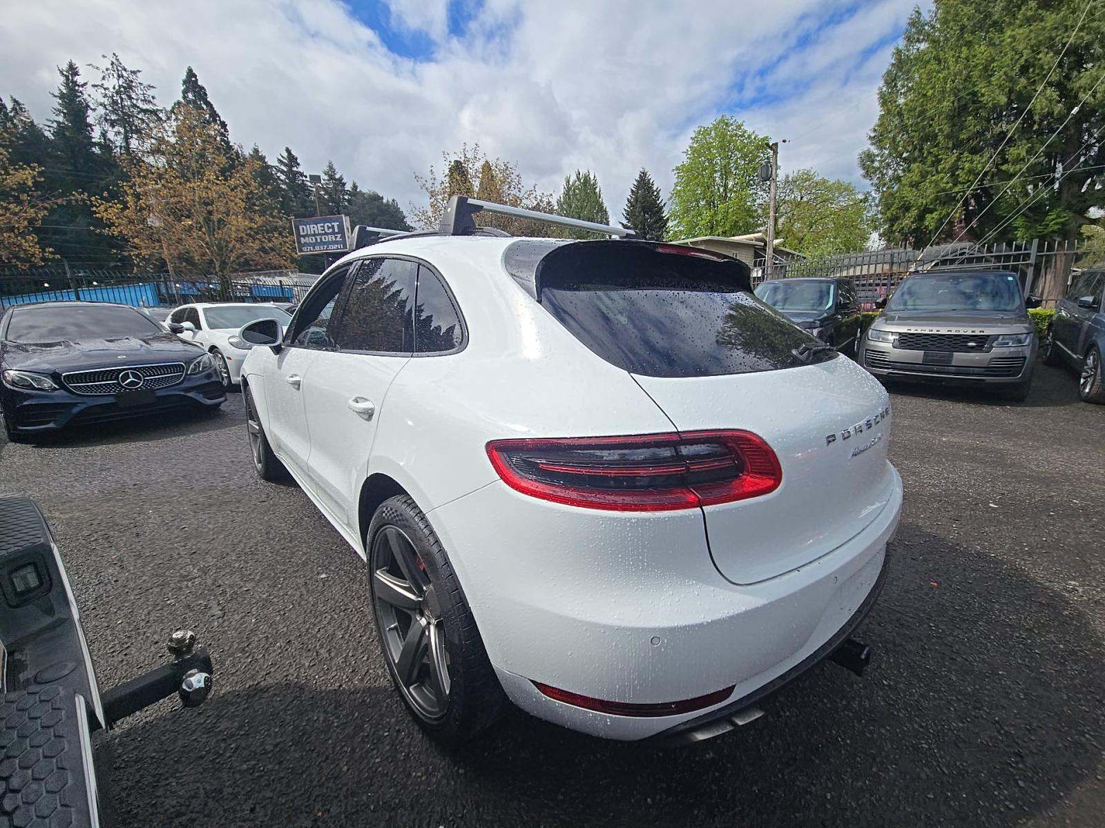 2017 Porsche Macan Turbo AWD