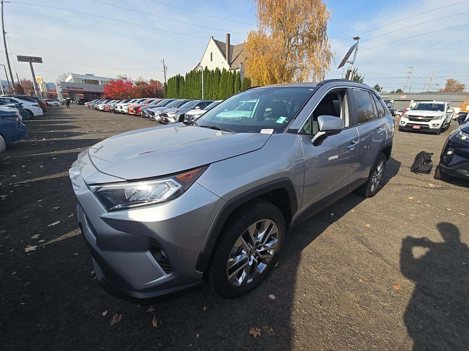 2021 Toyota RAV4 XLE Premium AWD