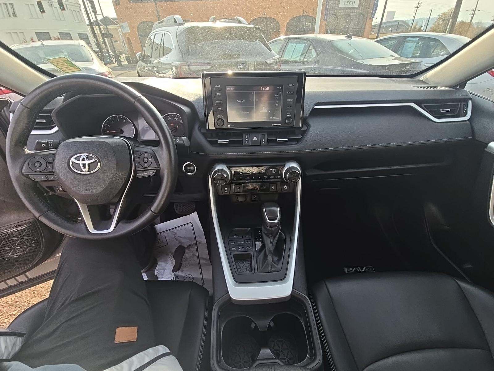 2021 Toyota RAV4 XLE Premium AWD