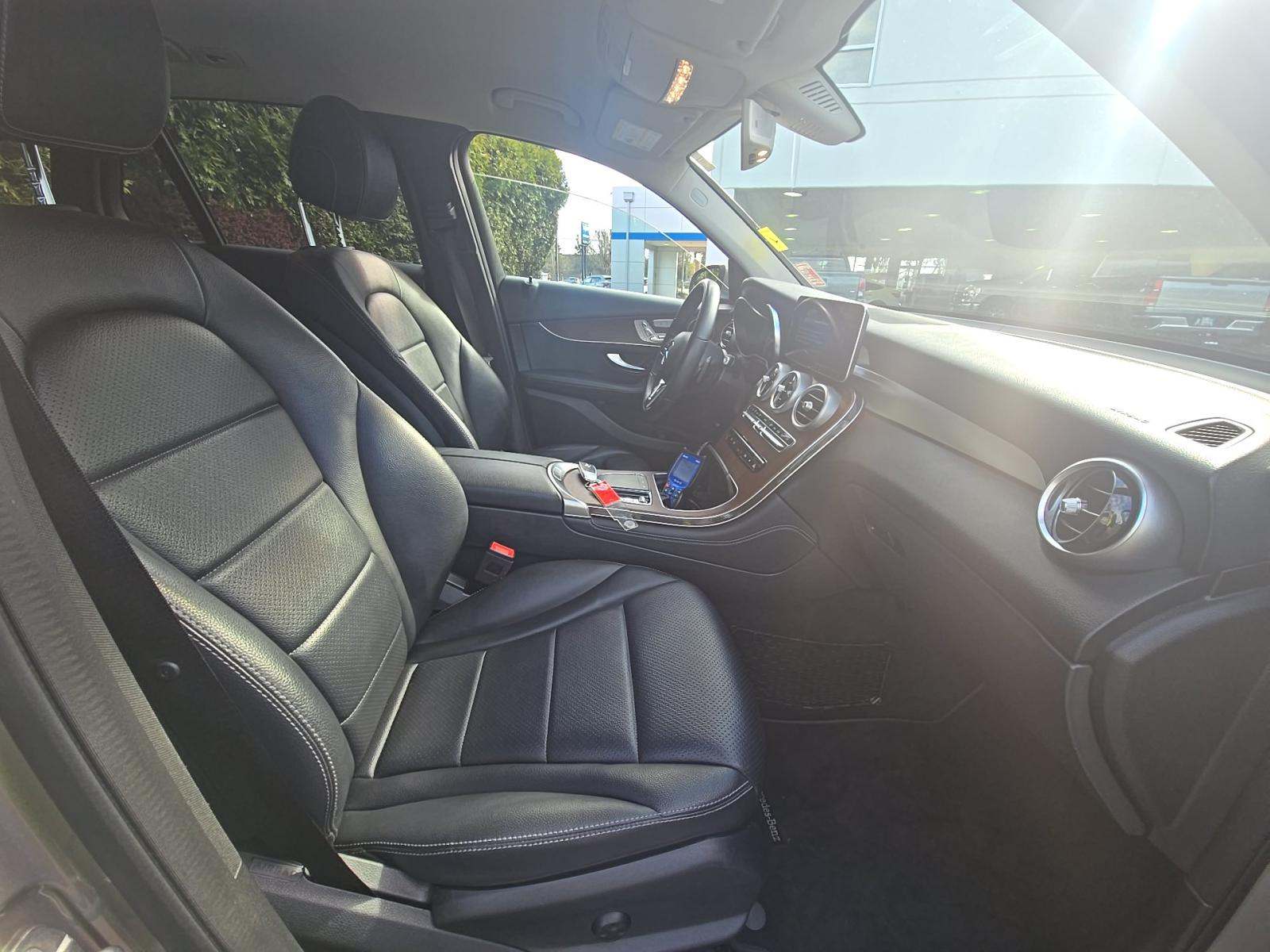 2020 Mercedes-Benz GLC GLC 300 RWD