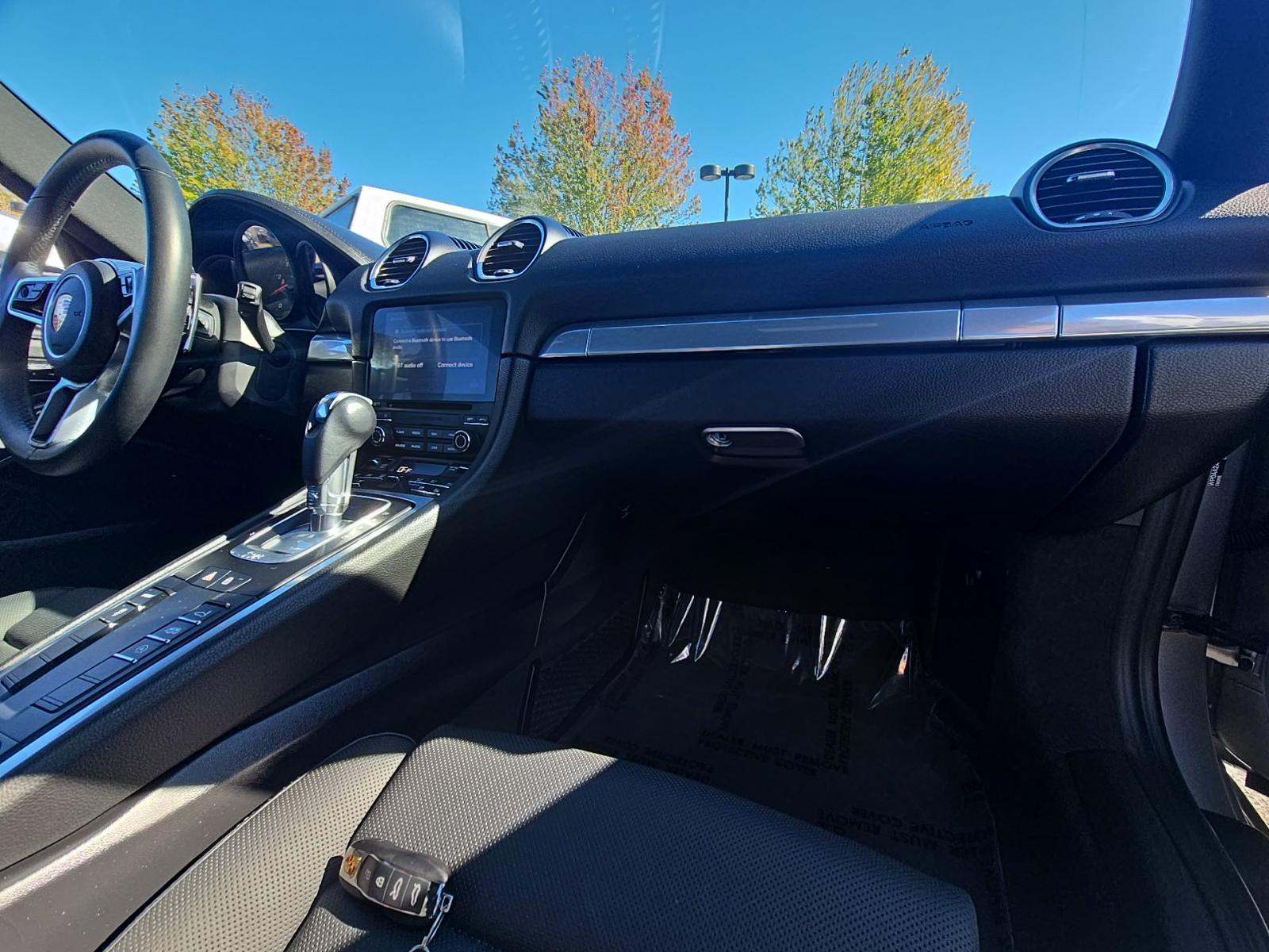 2024 Porsche 718 Cayman Base RWD