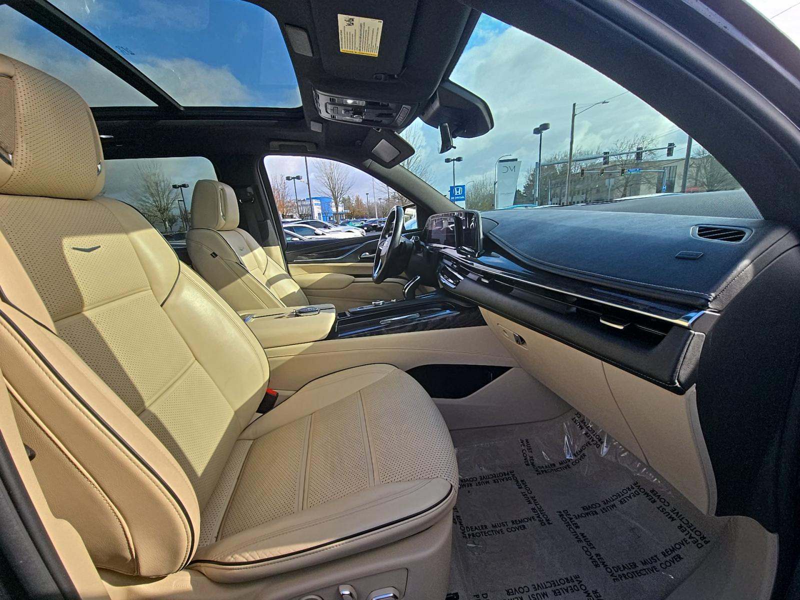 2022 Cadillac Escalade ESV Premium Luxury AWD