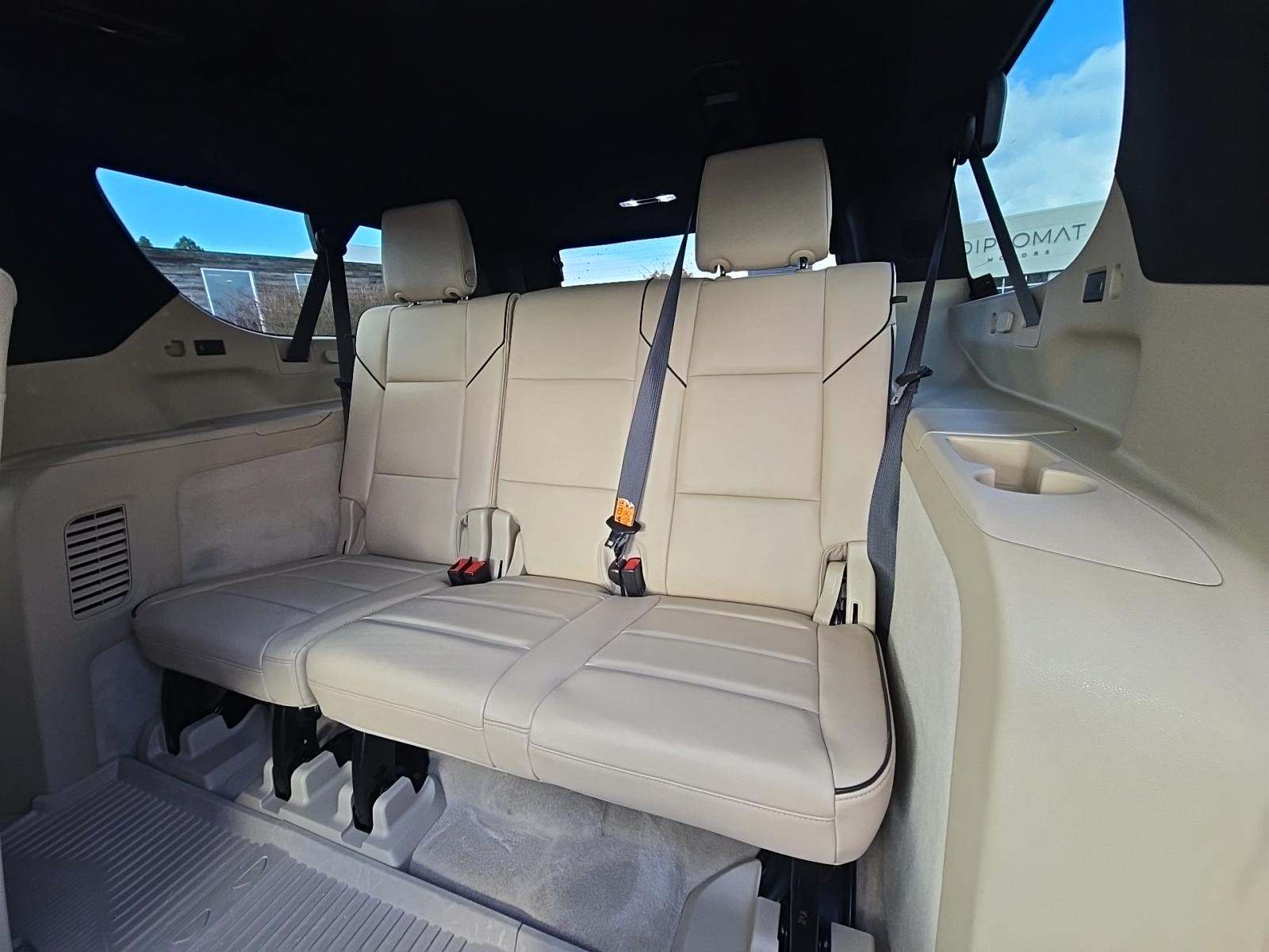 2022 Cadillac Escalade ESV Premium Luxury AWD