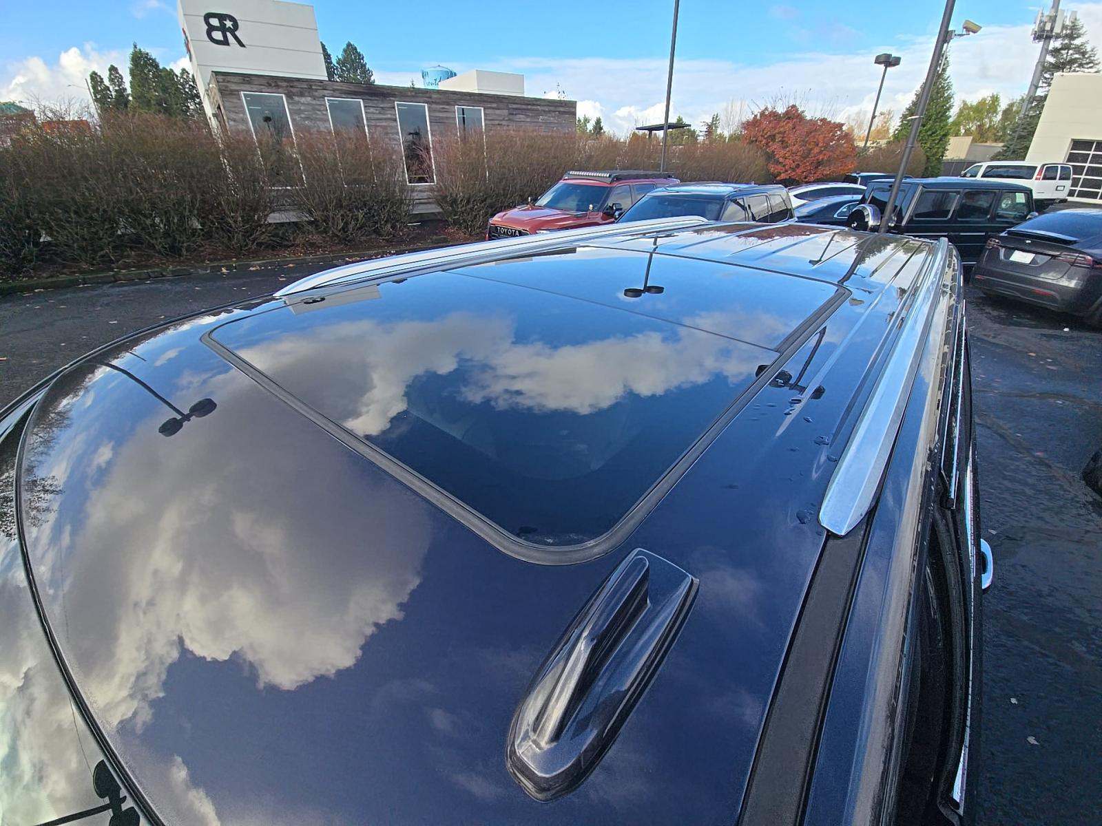 2022 Cadillac Escalade ESV Premium Luxury AWD