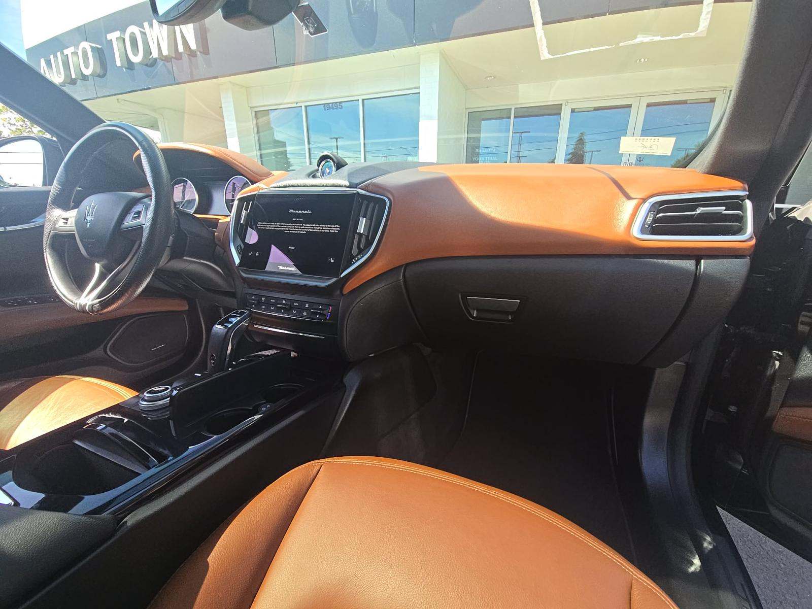 2021 Maserati Ghibli Base RWD