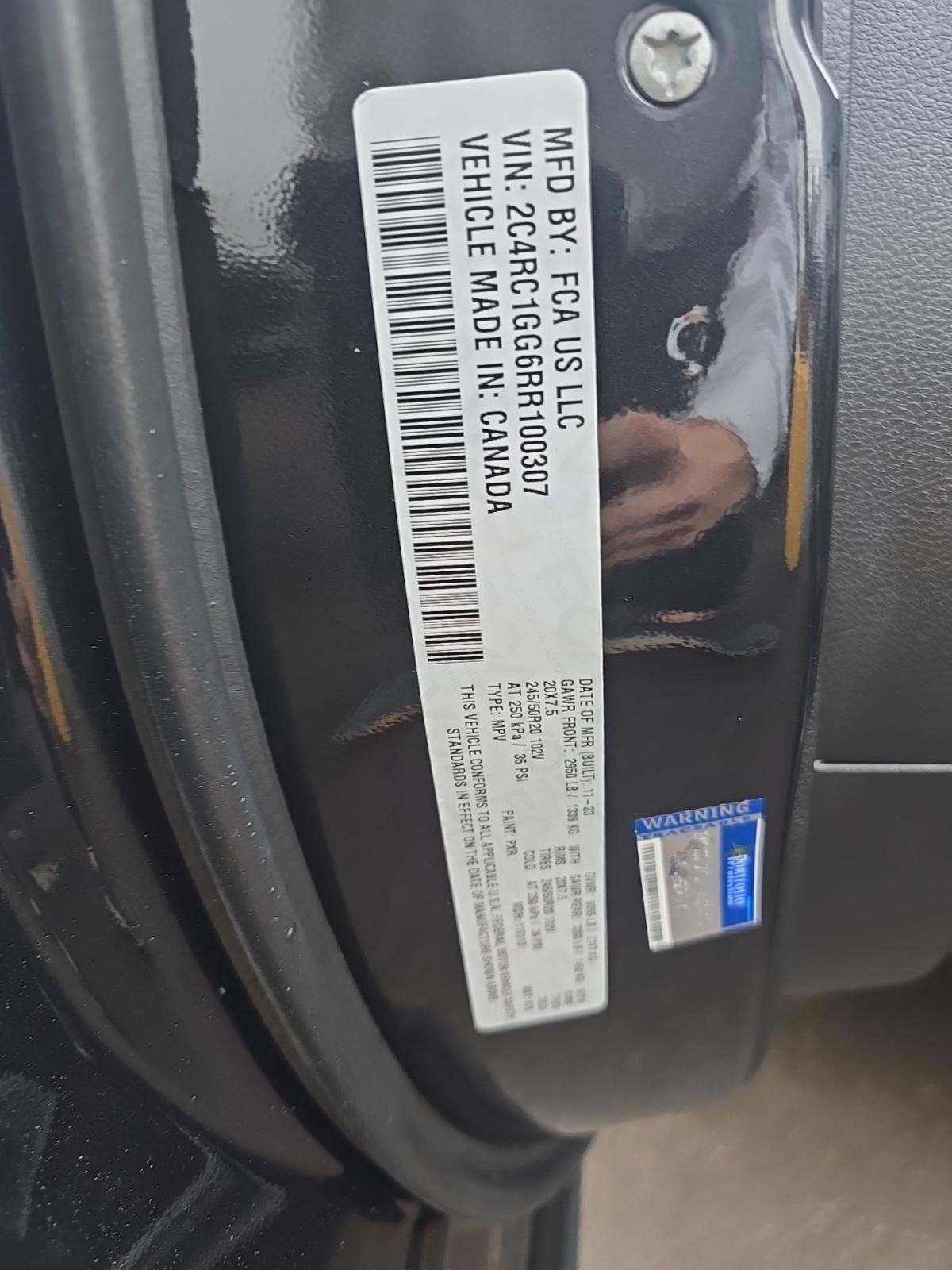 2024 Chrysler Pacifica Limited FWD