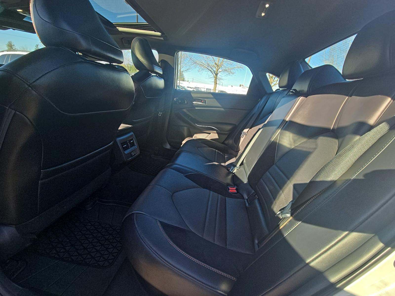 2022 Toyota Avalon Hybrid XSE Nightshade FWD