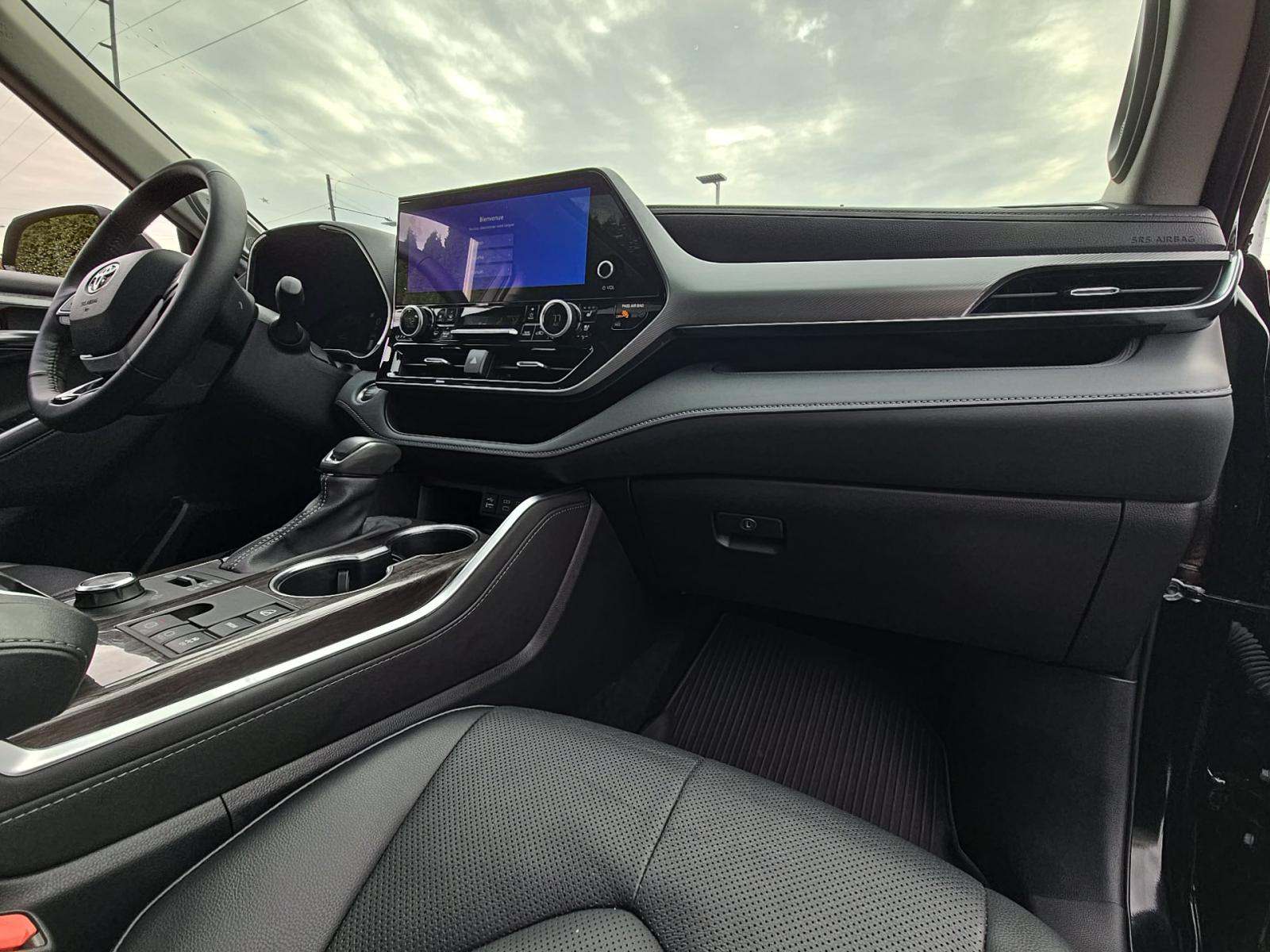 2024 Toyota Highlander Platinum AWD