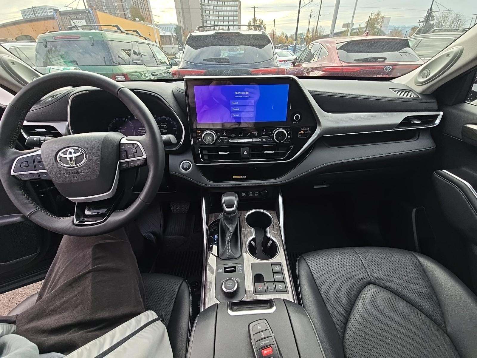 2024 Toyota Highlander Platinum AWD