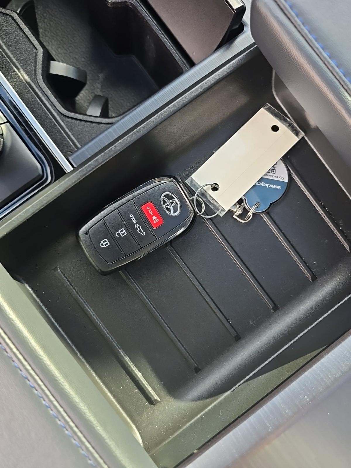 2022 Toyota Tundra Platinum AWD