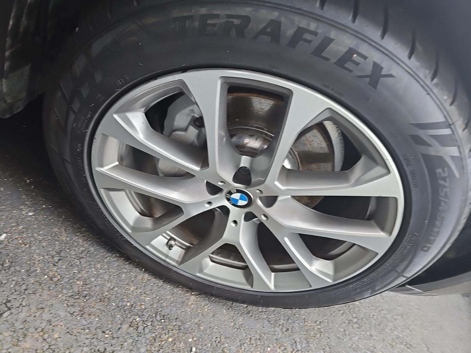 2021 BMW X5 xDrive40i AWD