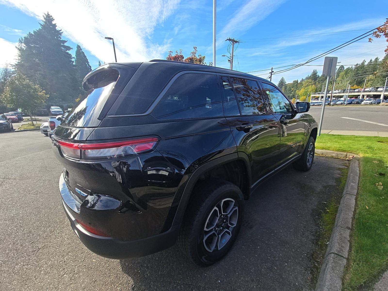 2022 Jeep Grand Cherokee 4xe Trailhawk AWD