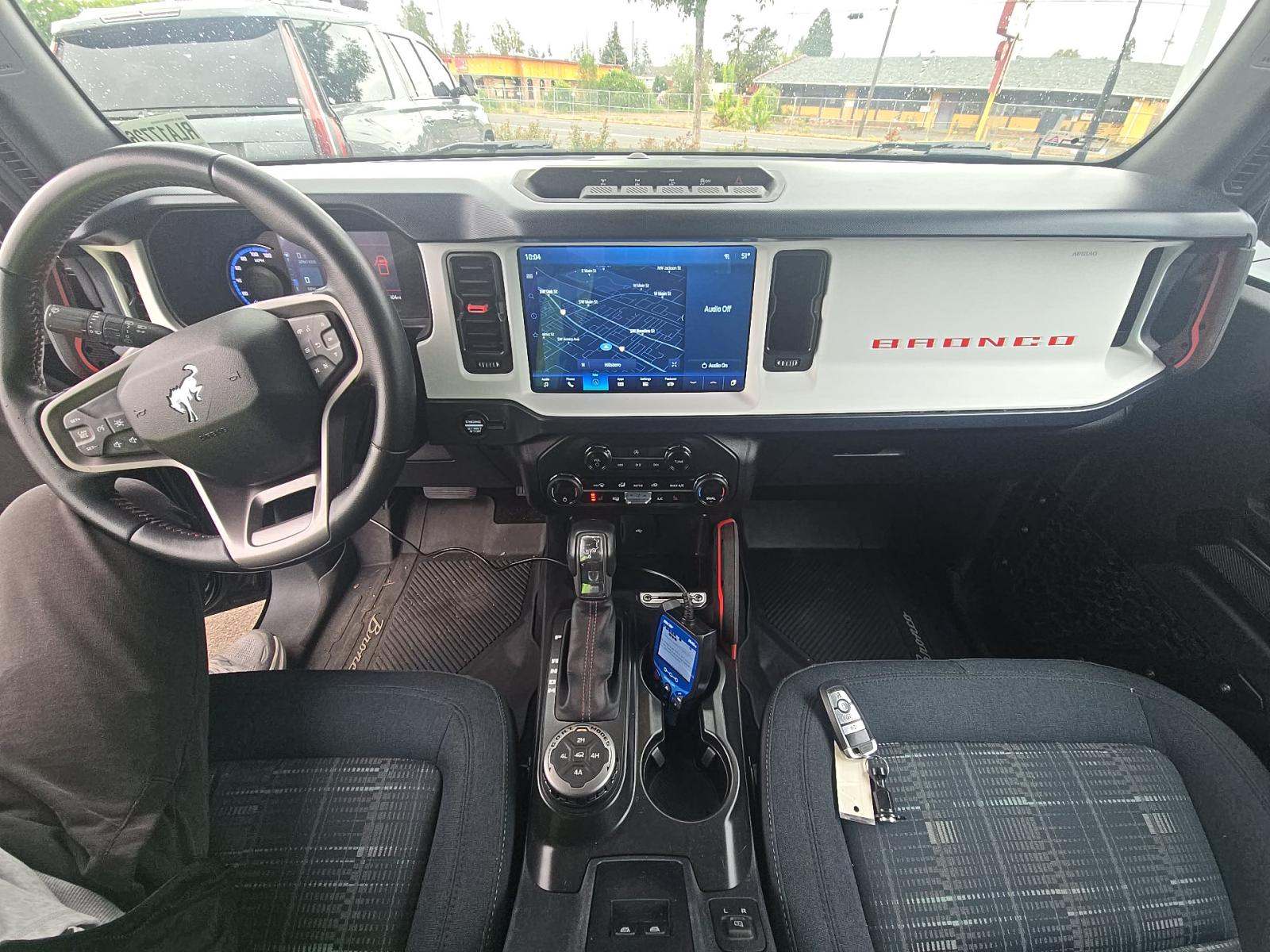 FORD BRONCO - 10