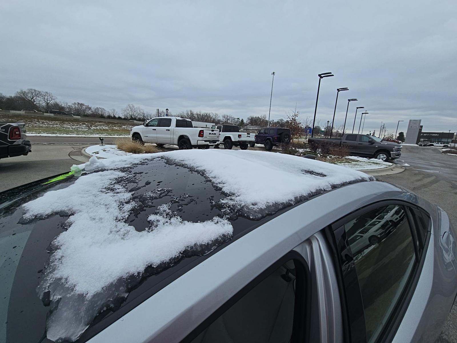 2024 Toyota Prius XLE FWD