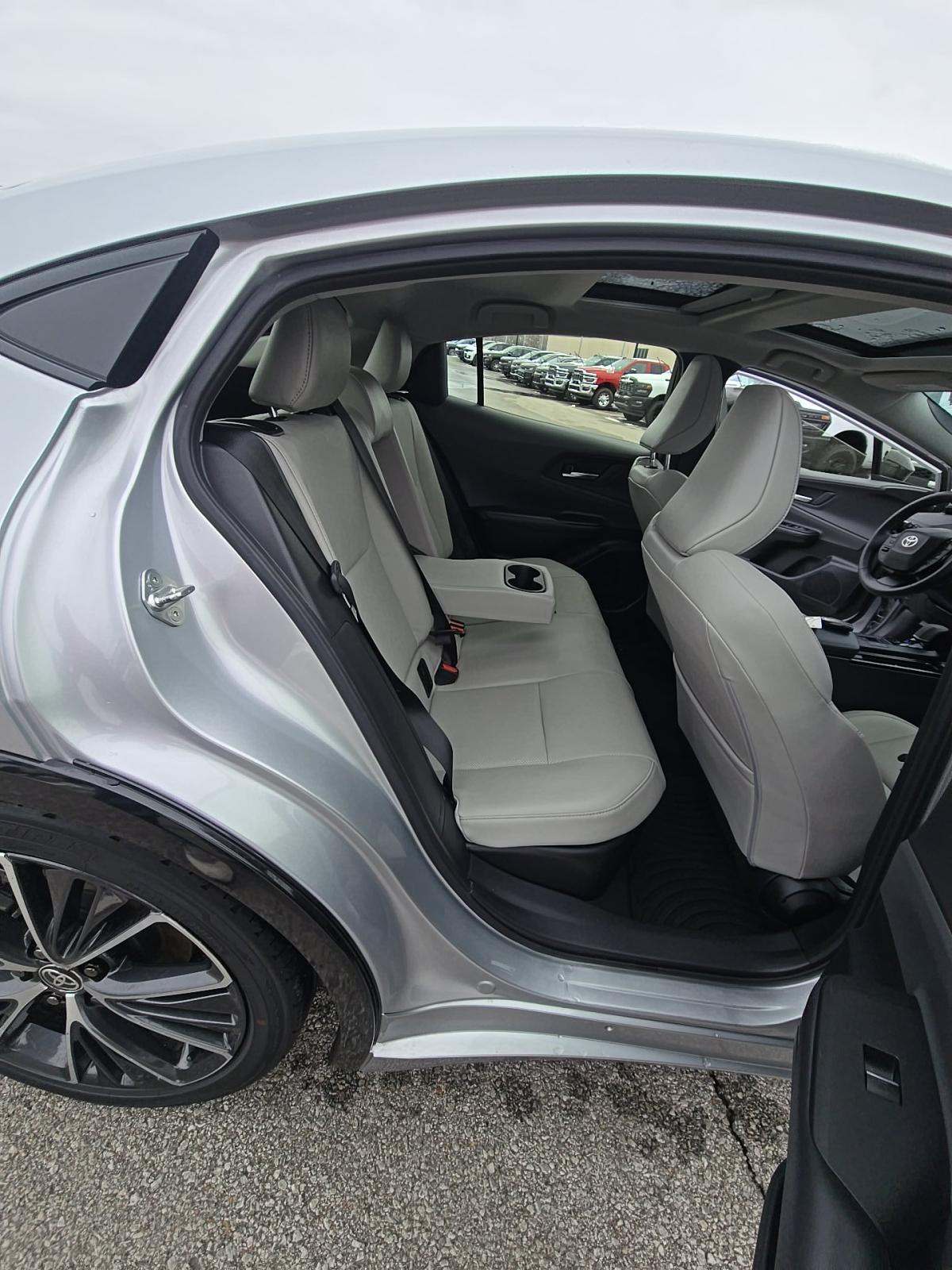 2024 Toyota Prius XLE FWD