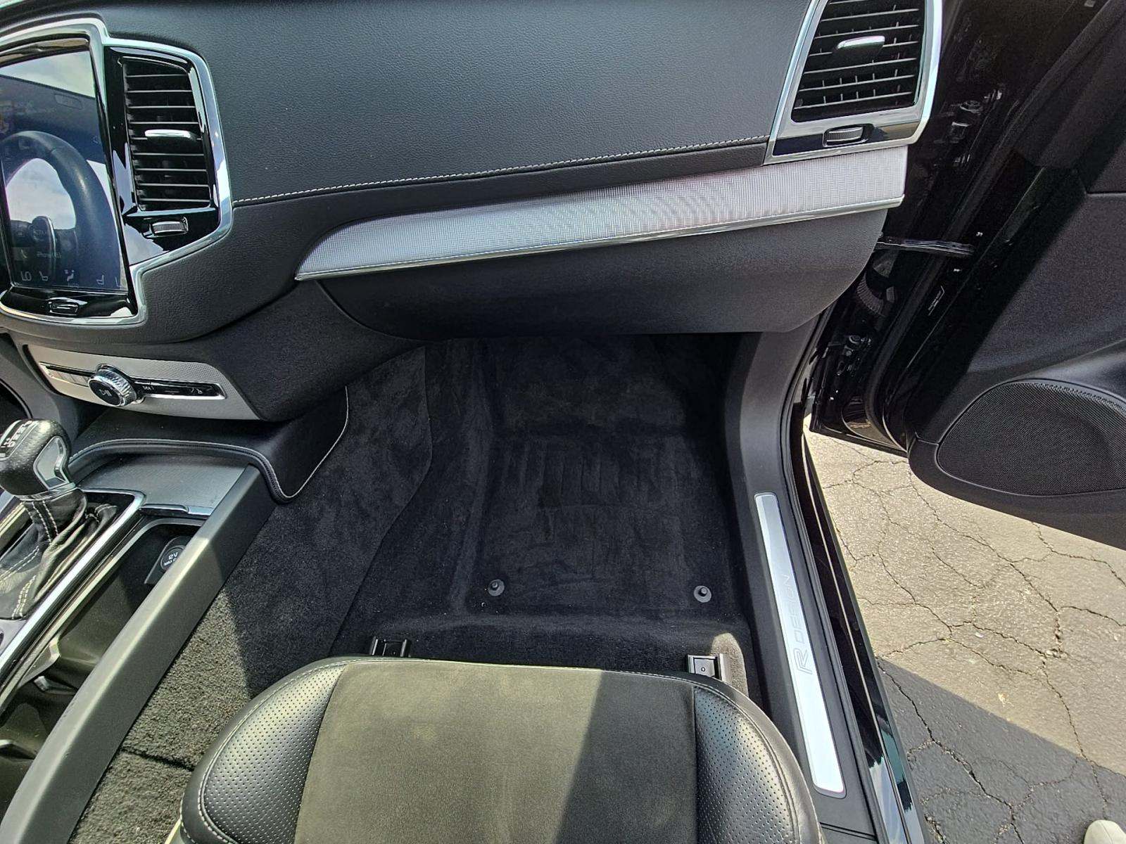 2019 Volvo XC90 T6 R-Design AWD