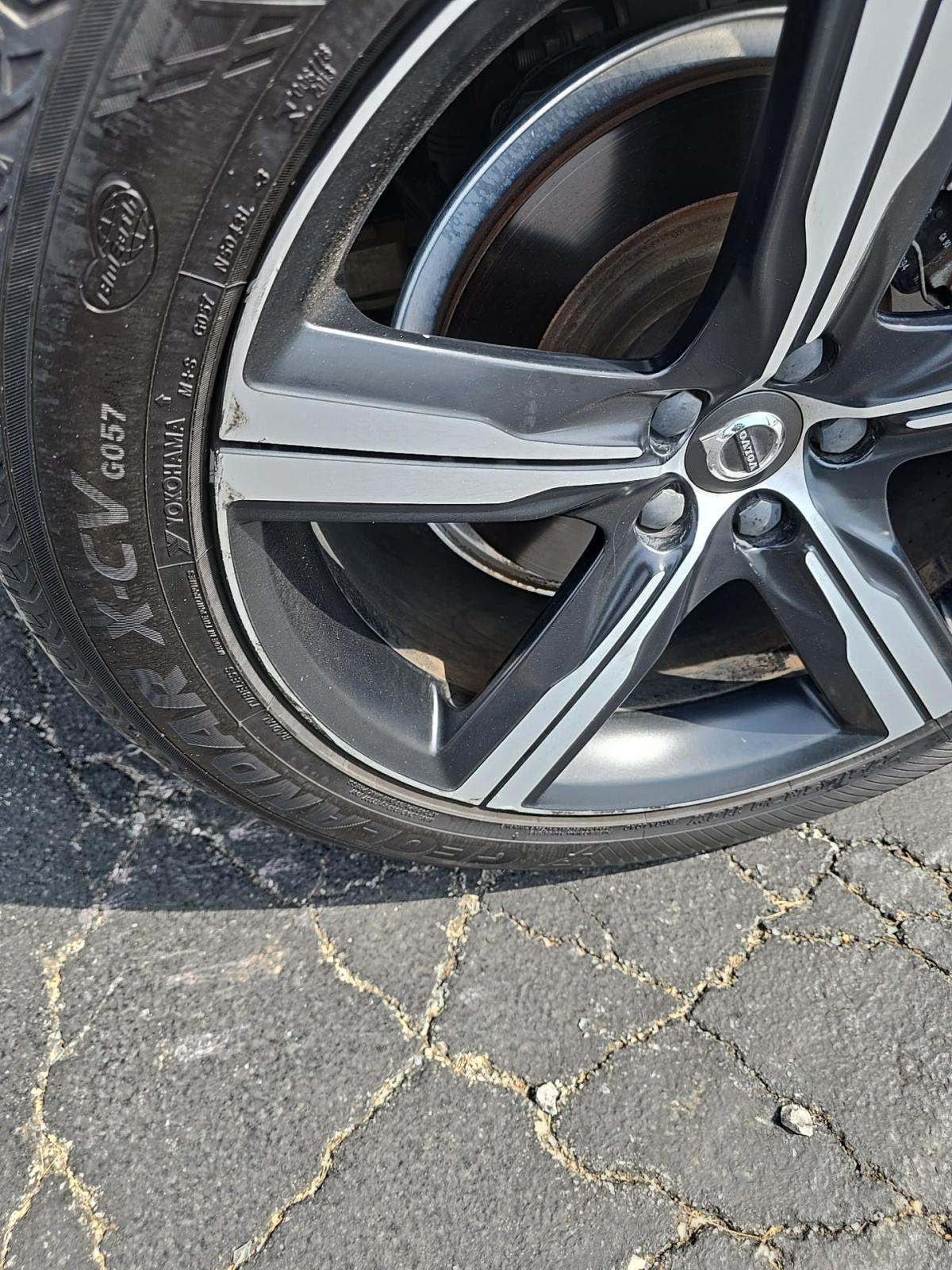 2019 Volvo XC90 T6 R-Design AWD