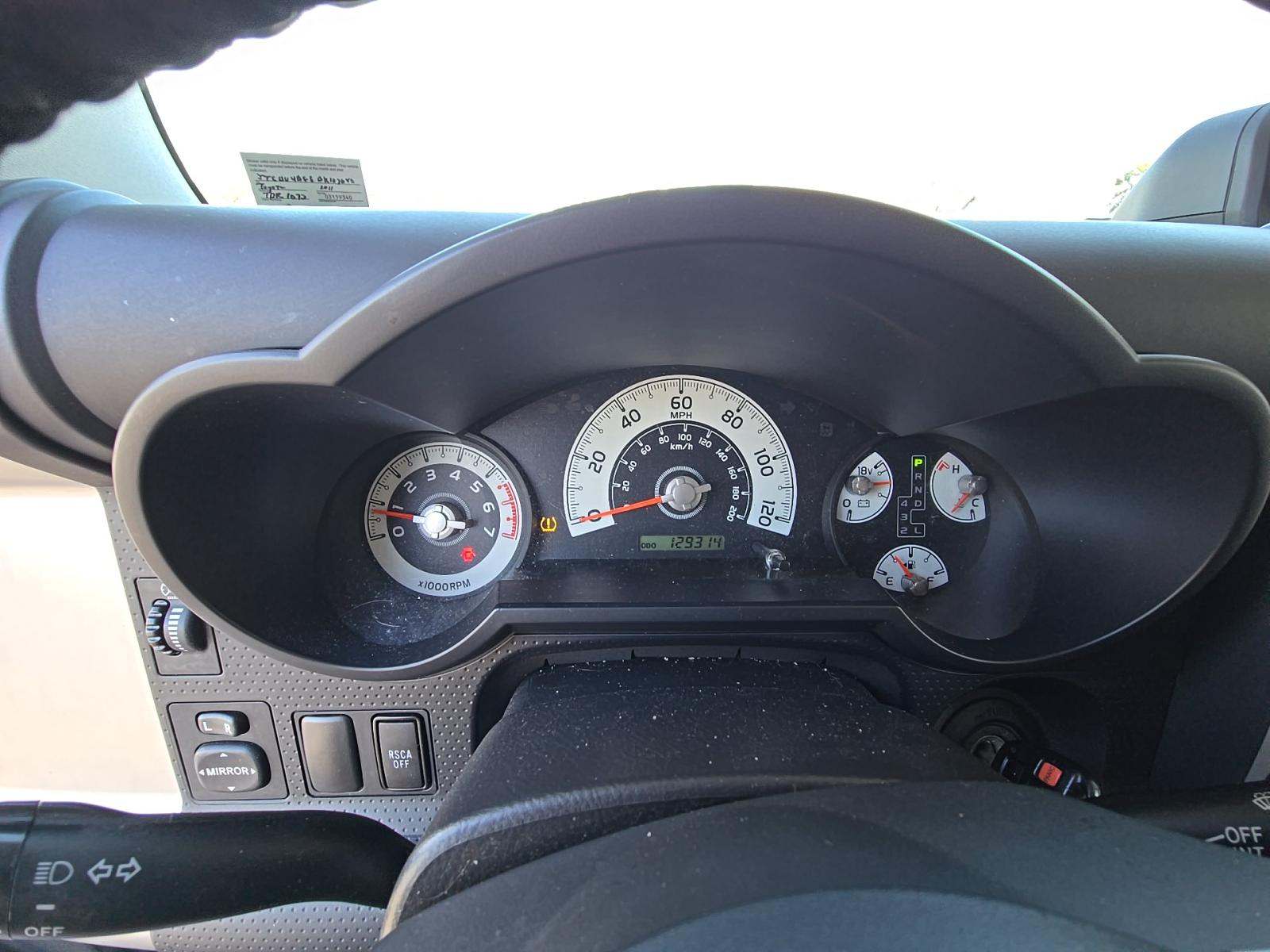 2011 Toyota FJ Cruiser Base AWD