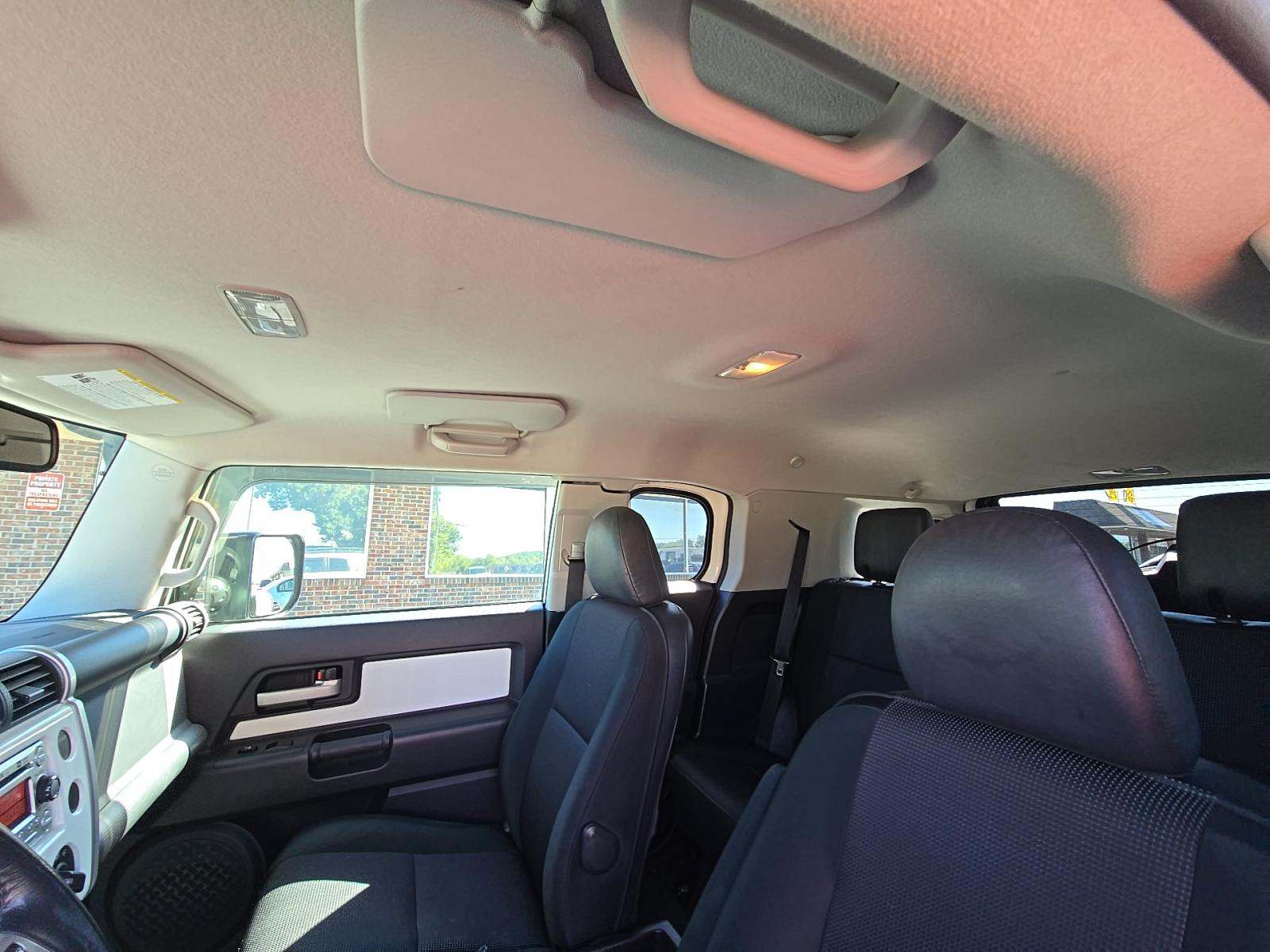 2011 Toyota FJ Cruiser Base AWD