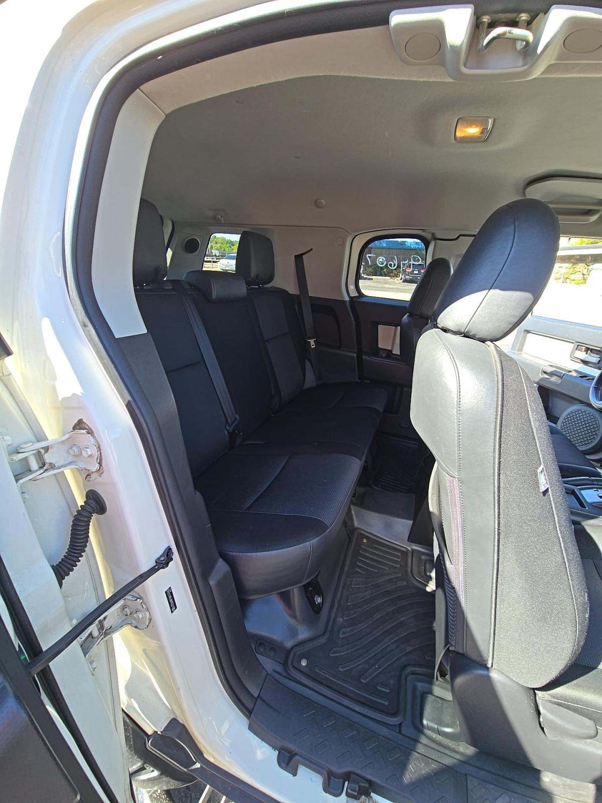 2011 Toyota FJ Cruiser Base AWD