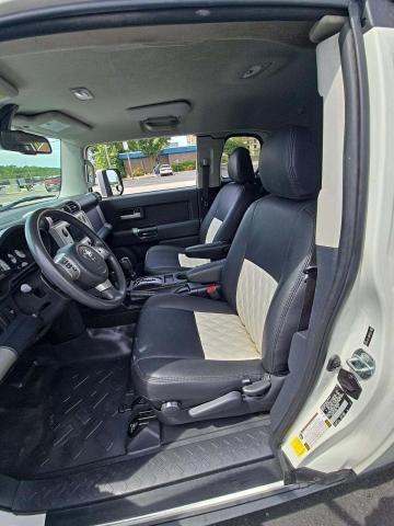 2012 Toyota FJ Cruiser Base AWD