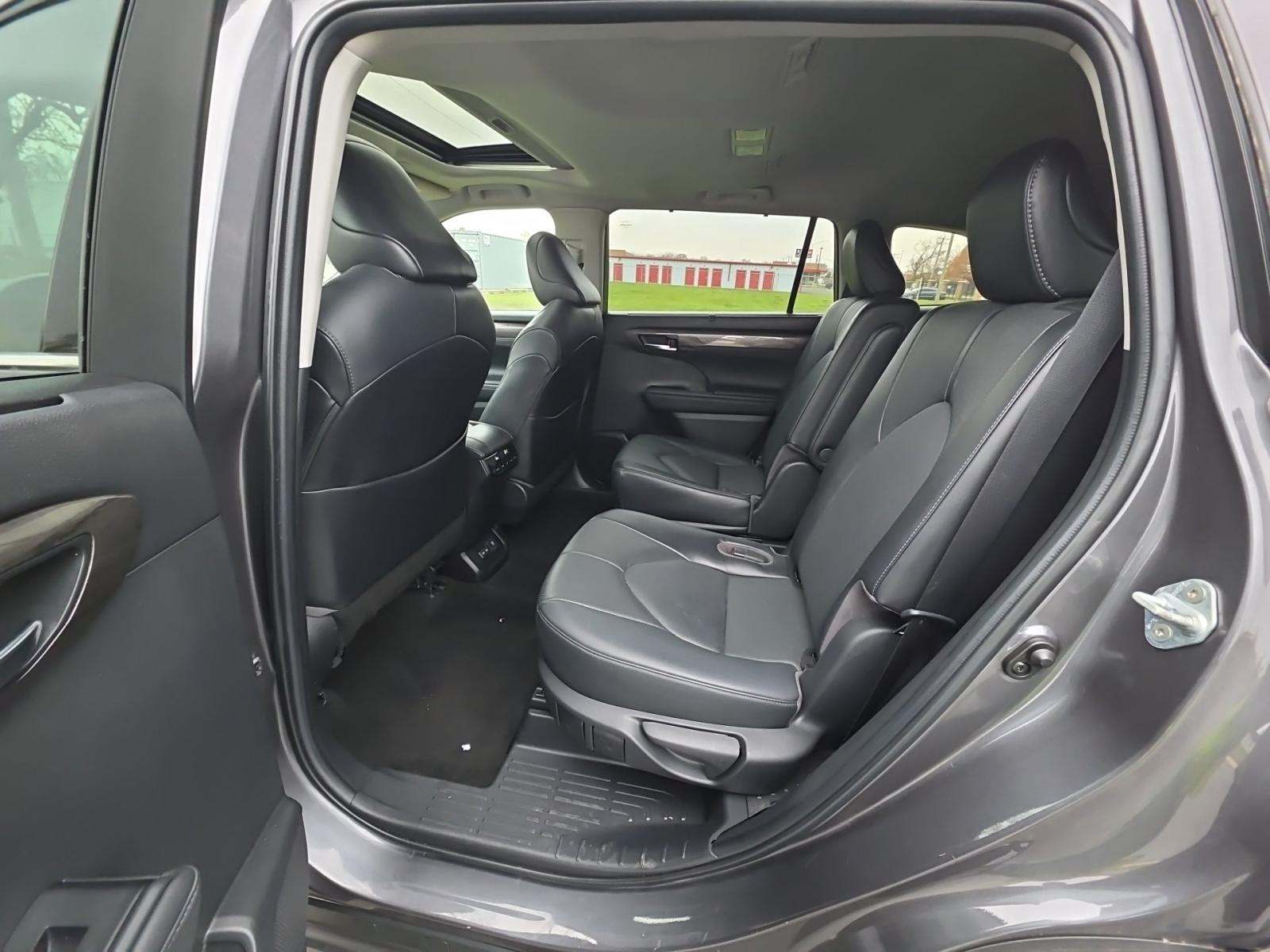 2023 Toyota Highlander Limited FWD