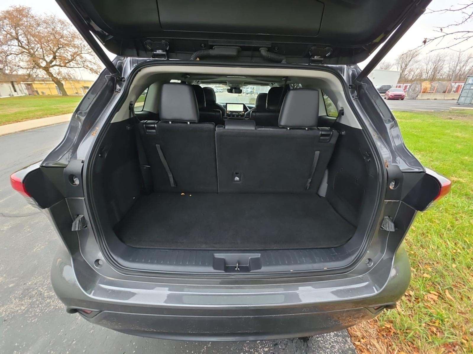 2023 Toyota Highlander Limited FWD