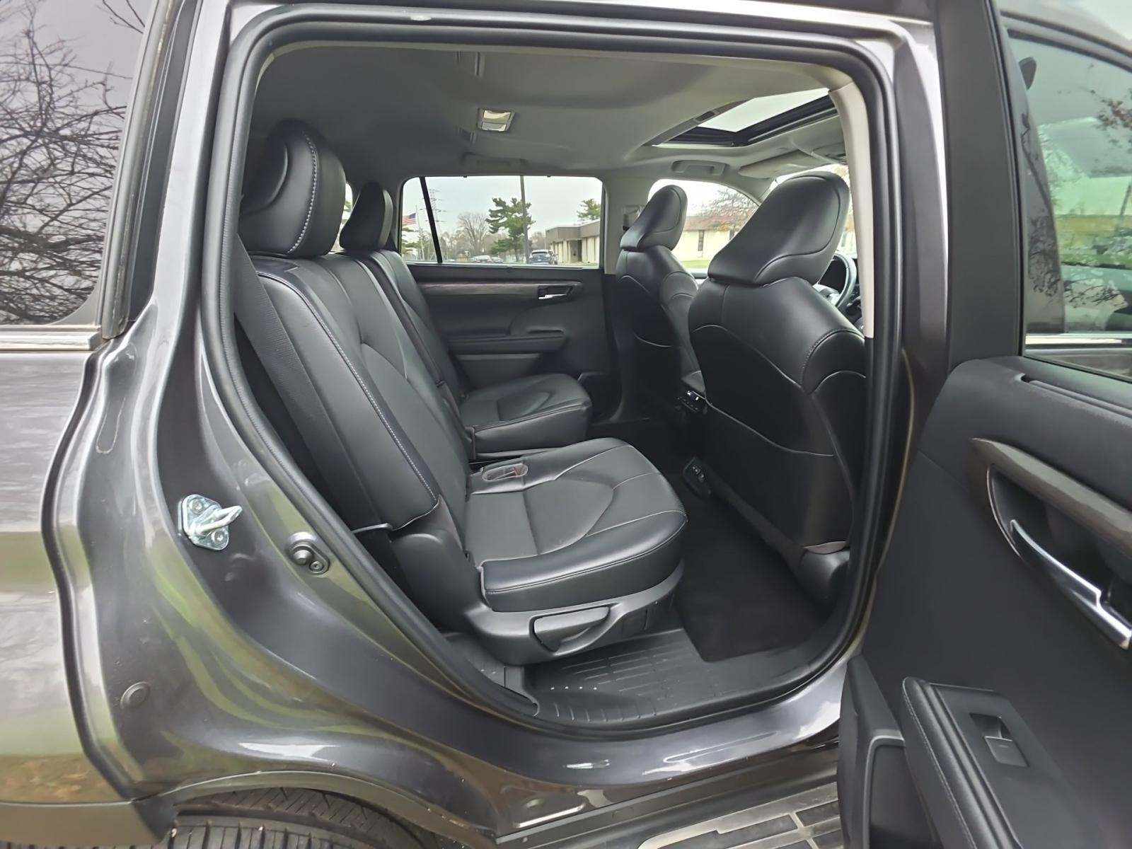 2023 Toyota Highlander Limited FWD