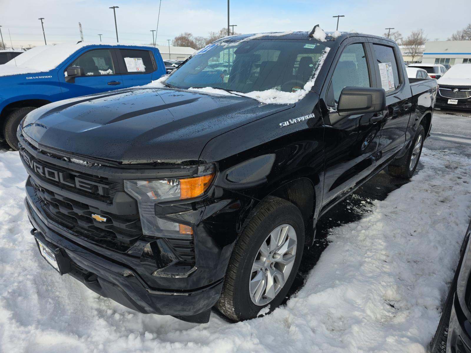 2022 Chevrolet Silverado 1500 Custom AWD