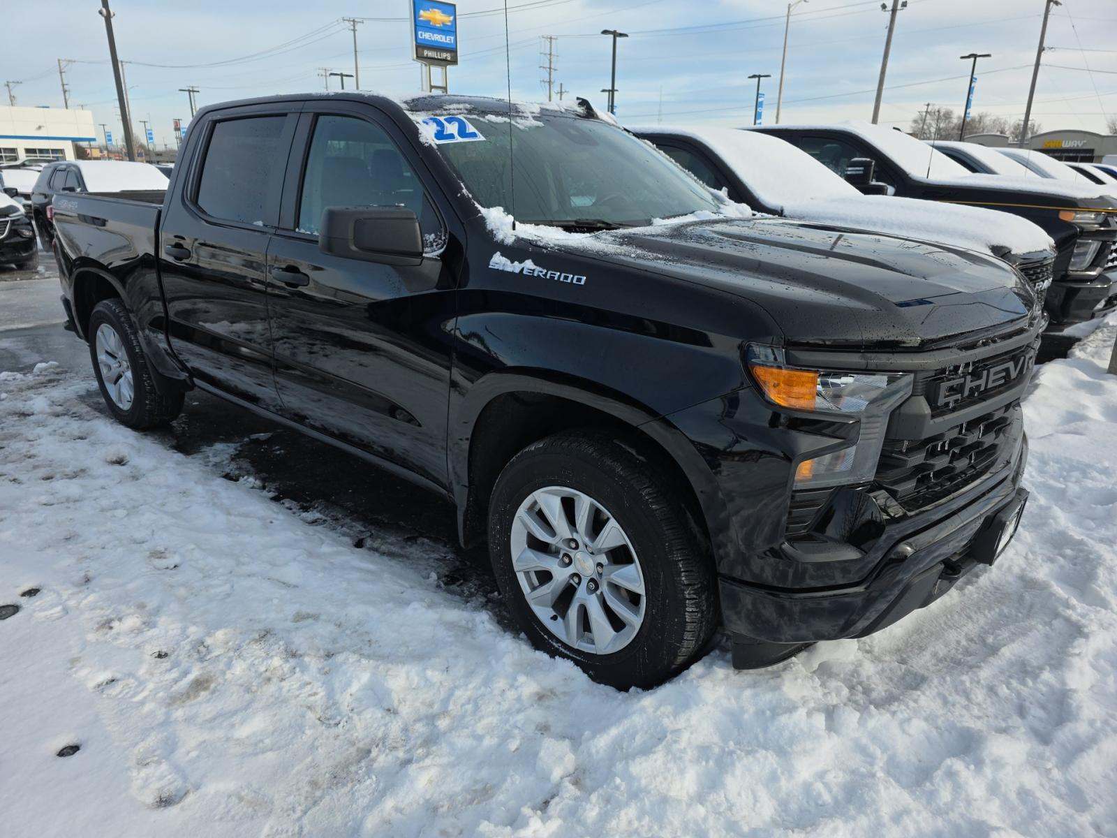 2022 Chevrolet Silverado 1500 Custom AWD