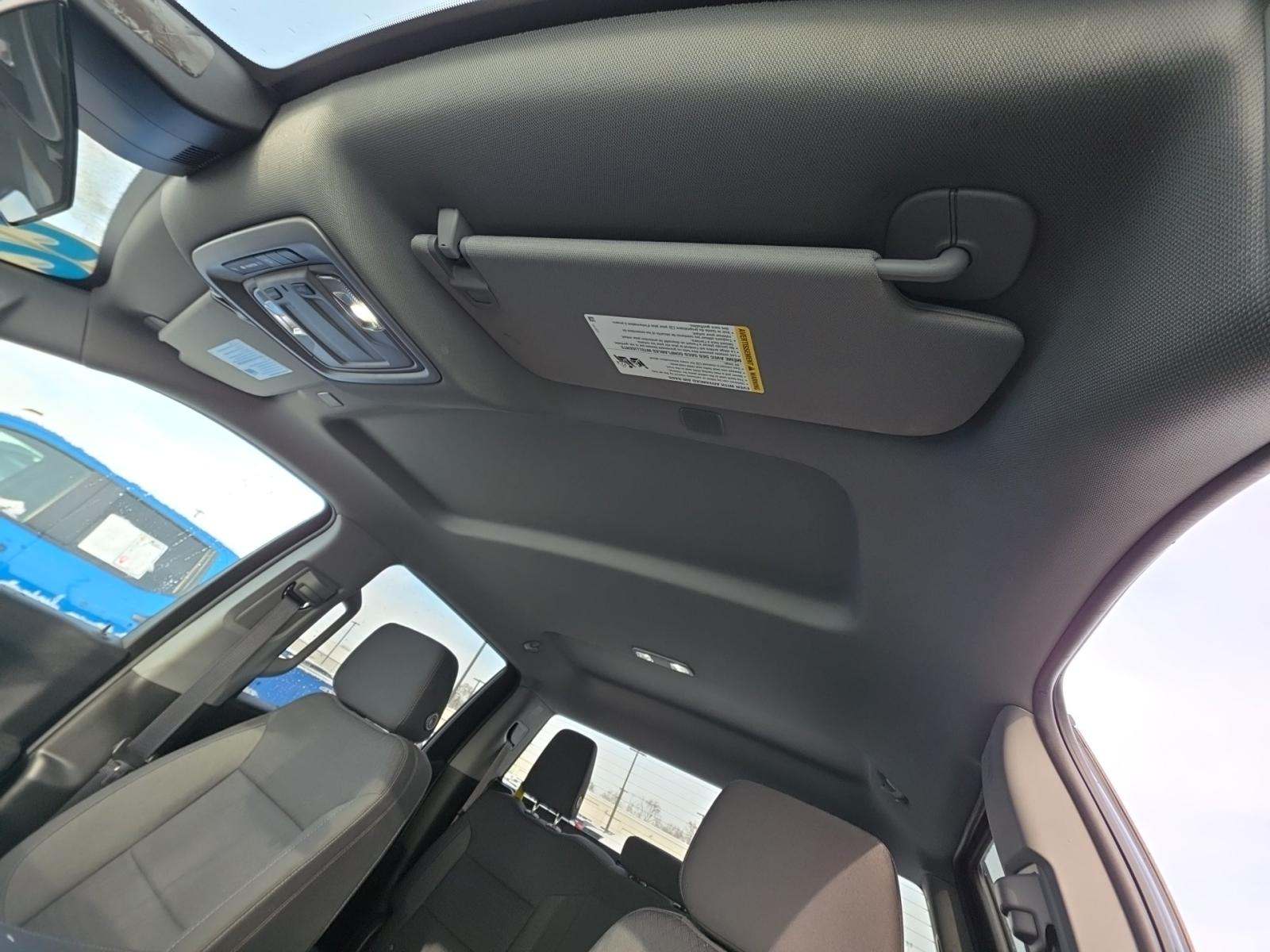 2022 Chevrolet Silverado 1500 Custom AWD