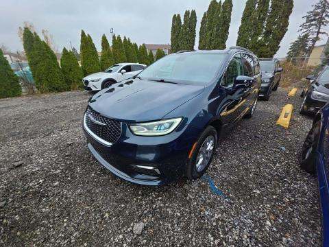 2022 Chrysler Pacifica Touring L AWD