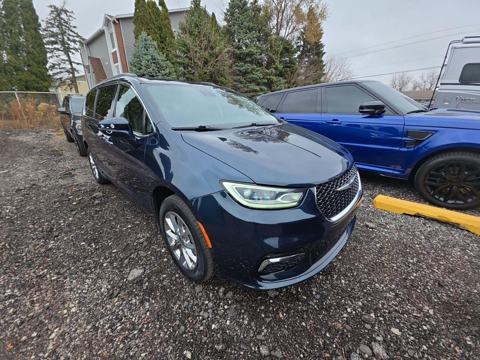 2022 Chrysler Pacifica Touring L AWD