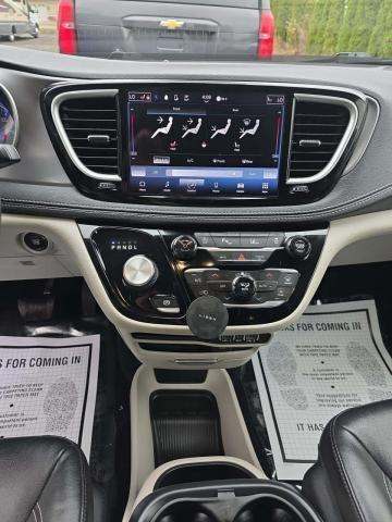 2022 Chrysler Pacifica Touring L AWD