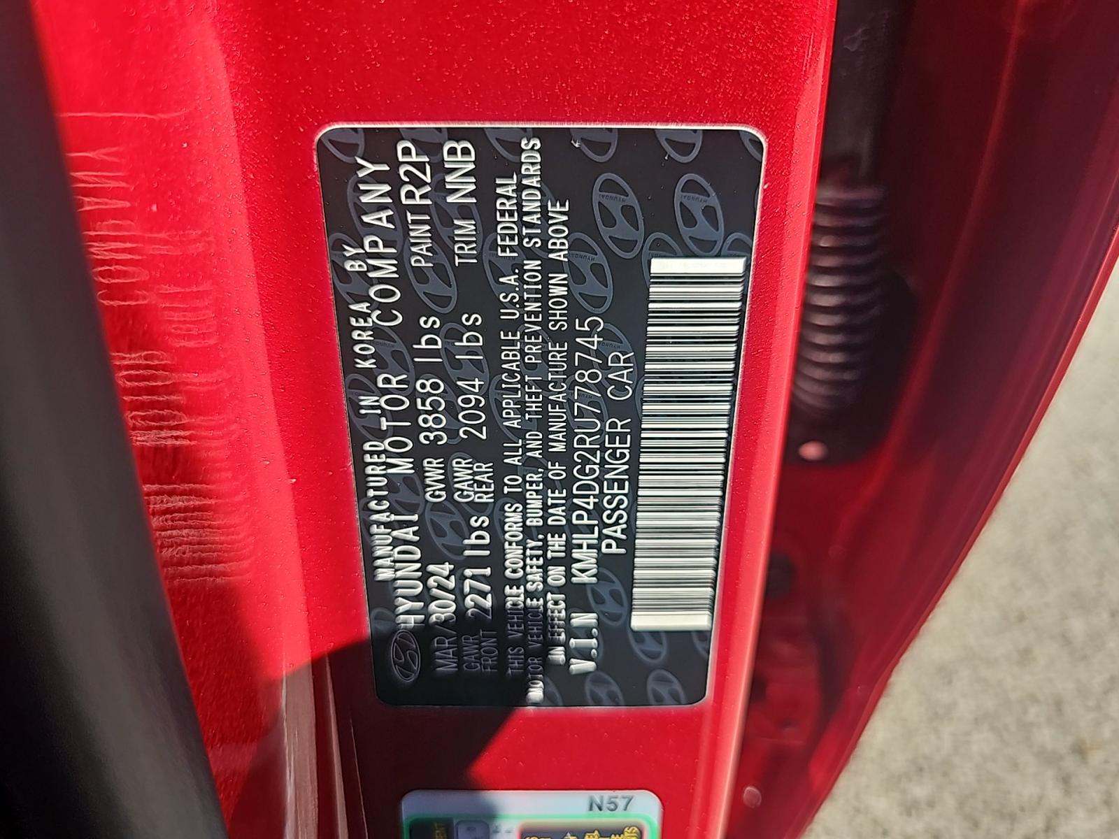 2024 Hyundai Elantra Limited FWD