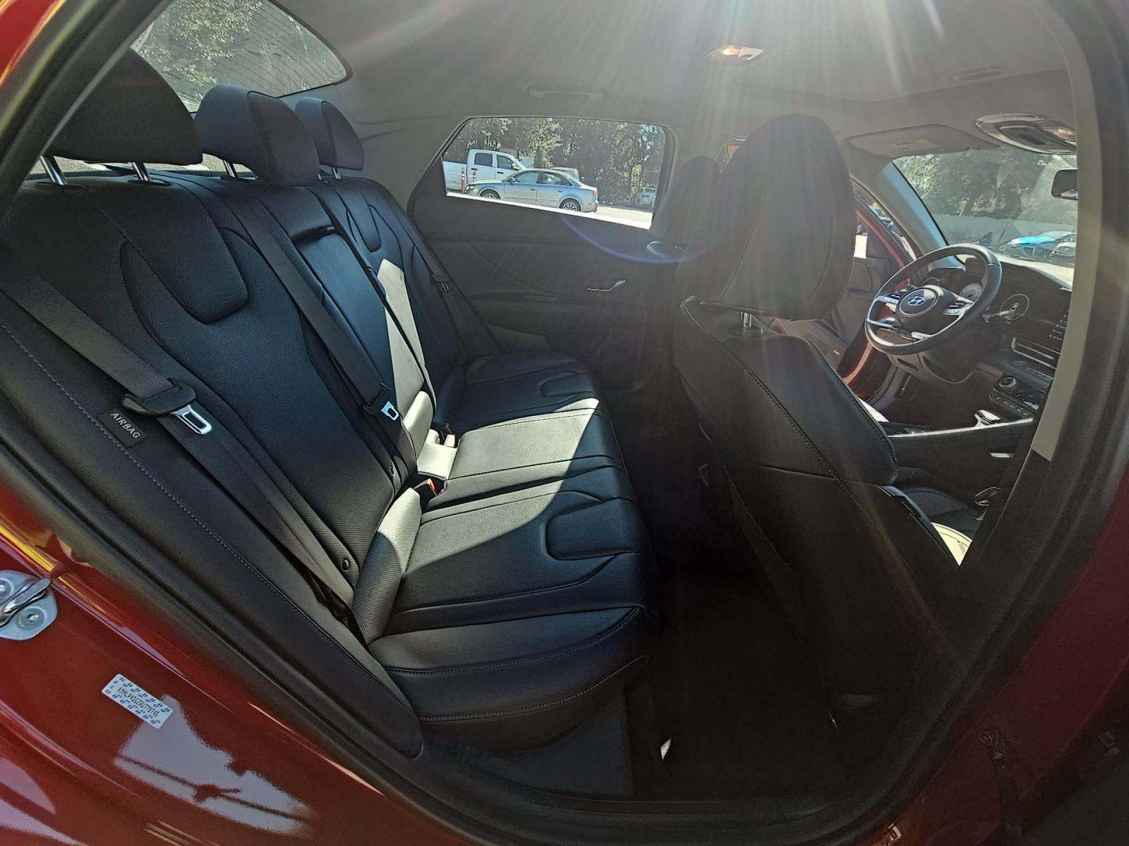 2024 Hyundai Elantra Limited FWD