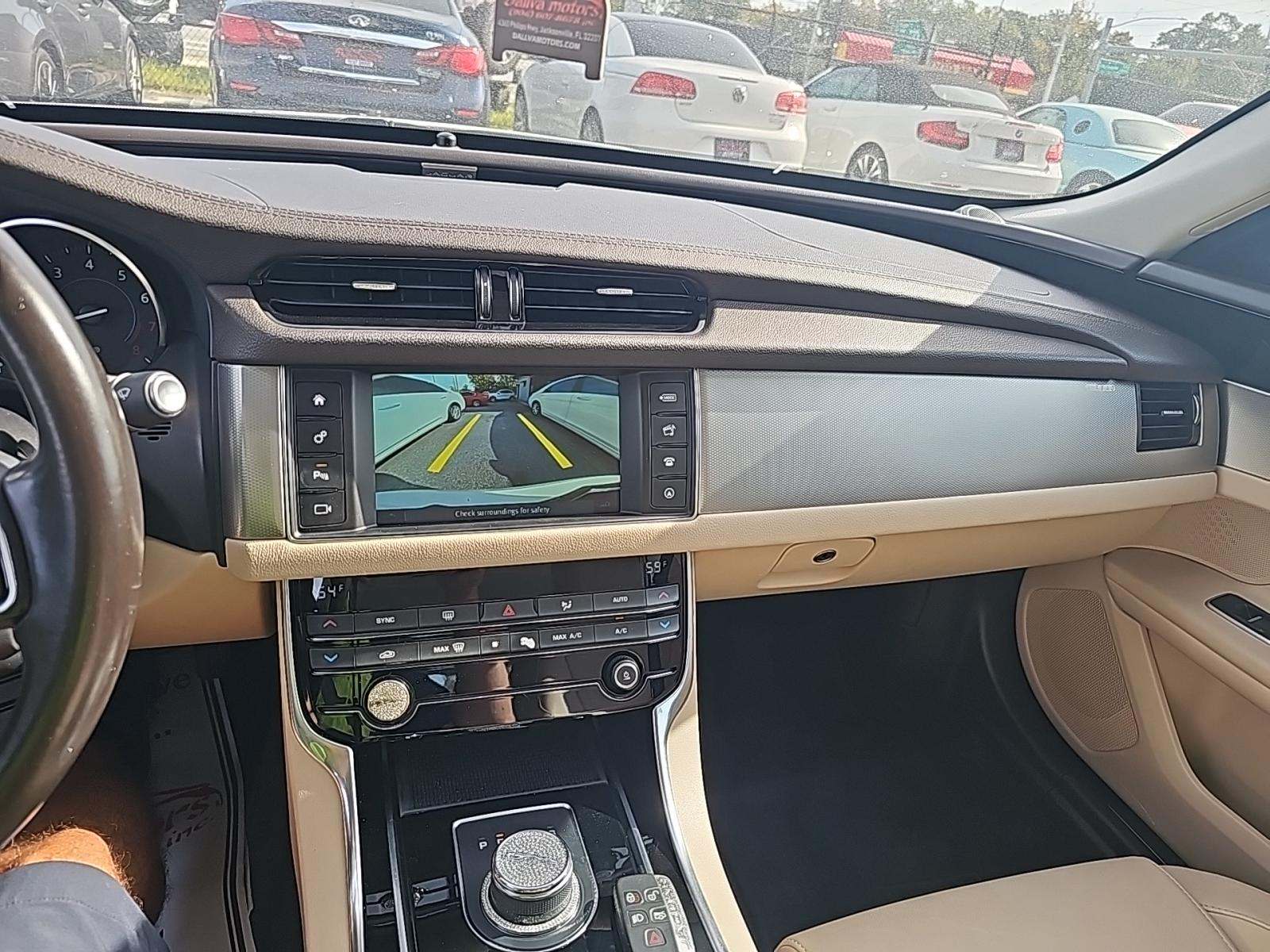 2018 Jaguar XF 25t Premium RWD