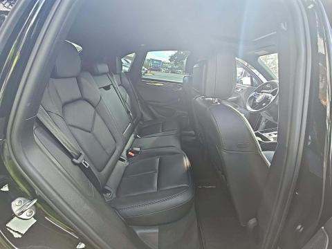 2022 Porsche Macan Base AWD