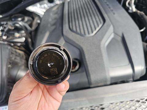 2022 Porsche Macan Base AWD