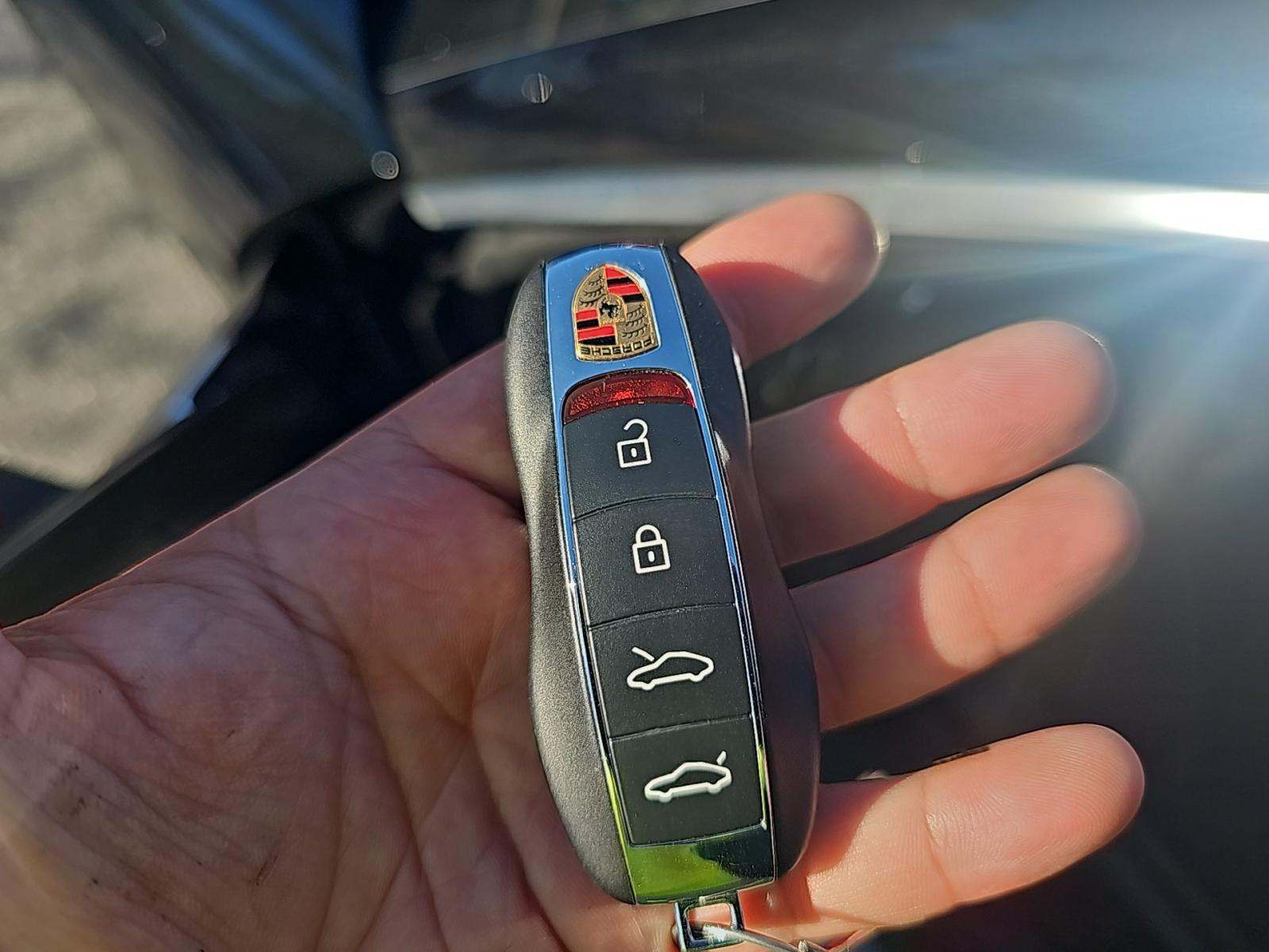 2024 Porsche 718 Cayman Base RWD