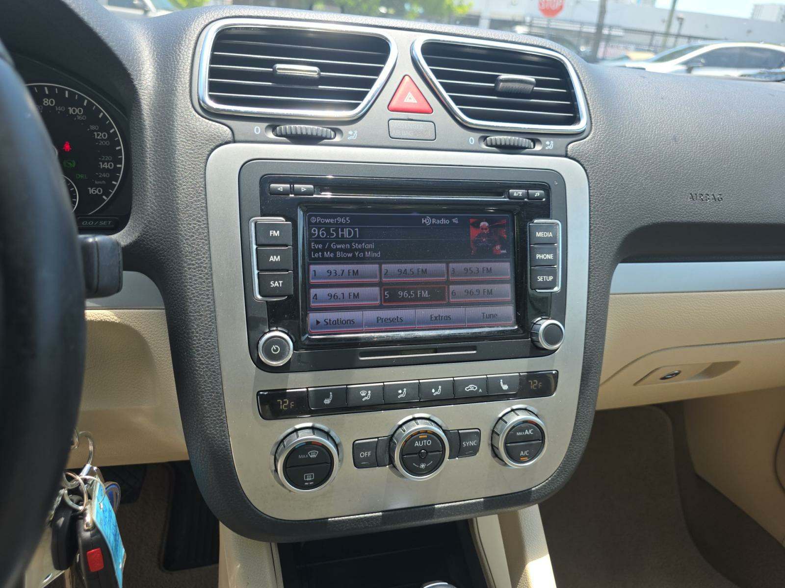 2013 Volkswagen Eos 2.0T Komfort FWD