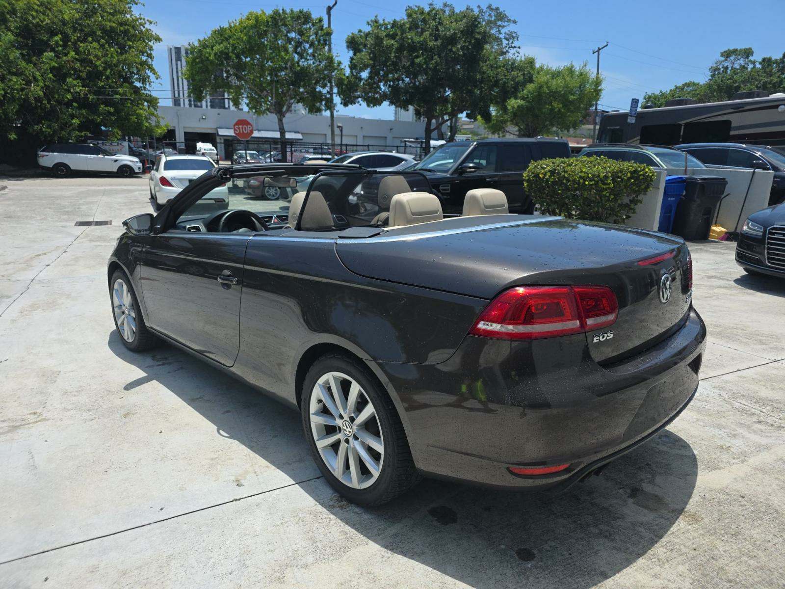 2013 Volkswagen Eos 2.0T Komfort FWD