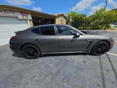 2016 Porsche Panamera Edition RWD
