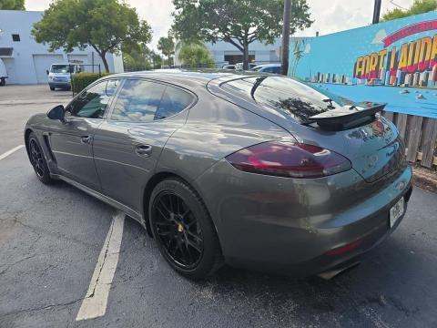 2016 Porsche Panamera Edition RWD